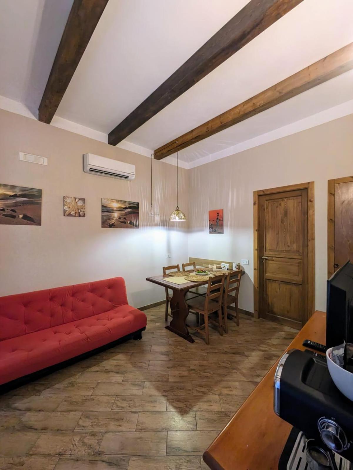 Terra Mia Apartment เชฟาลู ภายนอก รูปภาพ